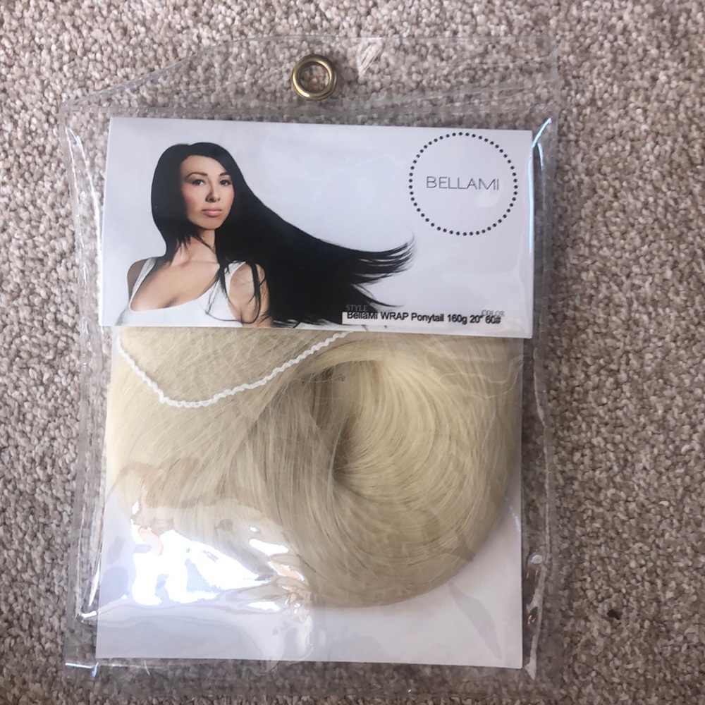 Bellami Ash Blonde 160g 20” wrap pony NWT